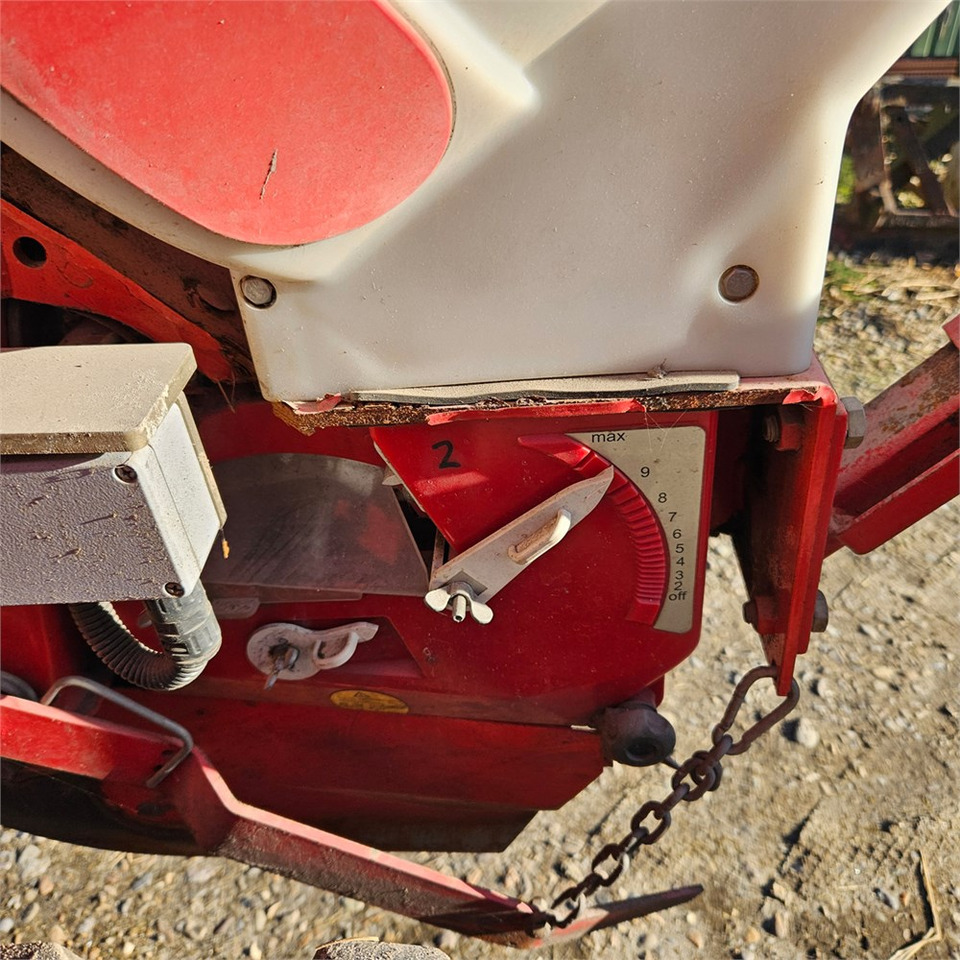 Peralatan menabur Kverneland Optima E-drive 8: gambar 31