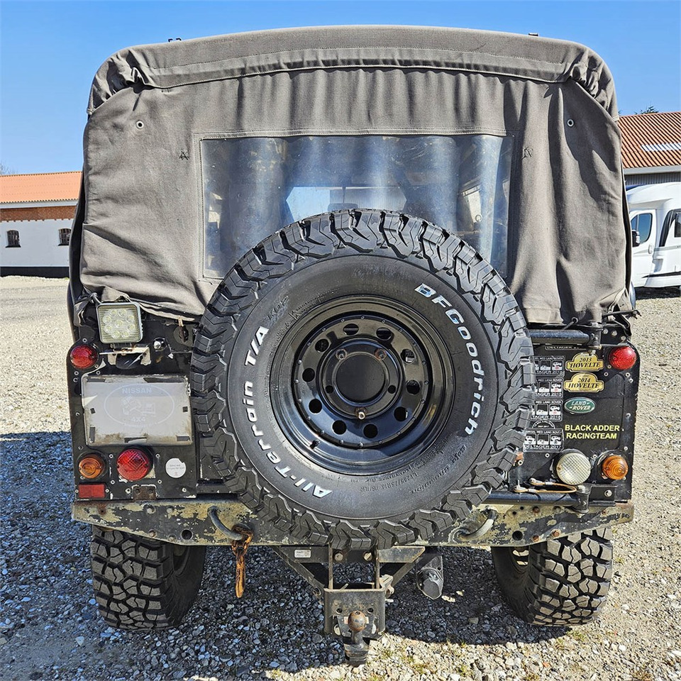Land Rover Defender 90 - Mobil: gambar 5 Land Rover Defender 90 - Mobil: gambar 5