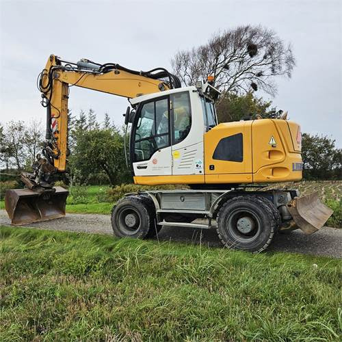 Liebherr A918 Compact - Ekskavator roda: gambar 3 Liebherr A918 Compact - Ekskavator roda: gambar 3