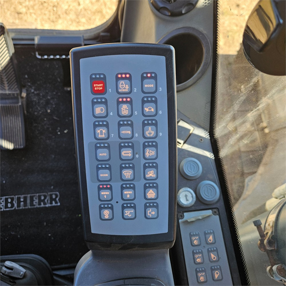 Ekskavator perayap Liebherr R922 LC: gambar 14 Ekskavator perayap Liebherr R922 LC: gambar 14