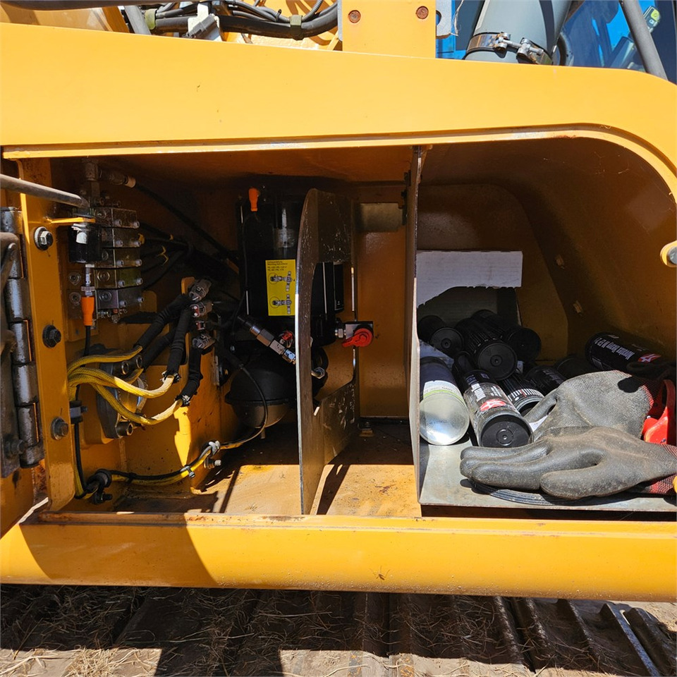 Ekskavator perayap Liebherr R922 LC: gambar 31 Ekskavator perayap Liebherr R922 LC: gambar 31