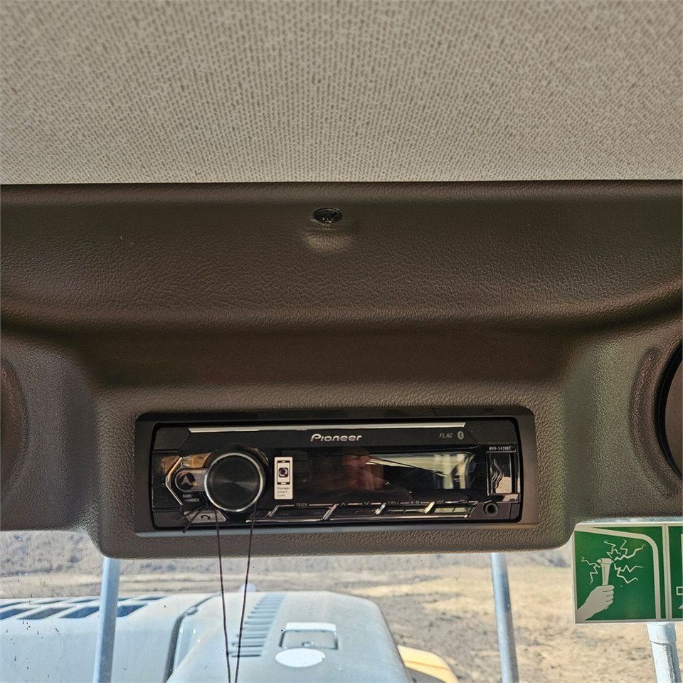 Ekskavator perayap Liebherr R922 LC: gambar 18 Ekskavator perayap Liebherr R922 LC: gambar 18