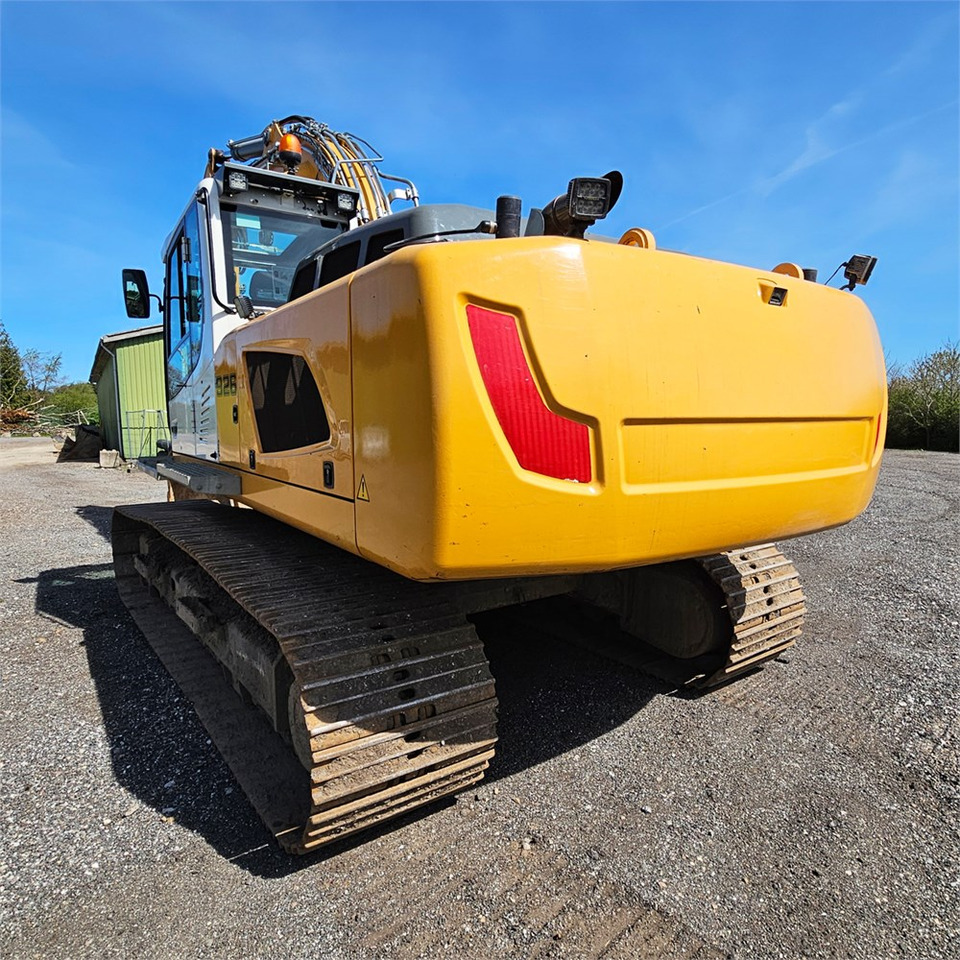 Liebherr R926 LC - Ekskavator perayap: gambar 5 Liebherr R926 LC - Ekskavator perayap: gambar 5