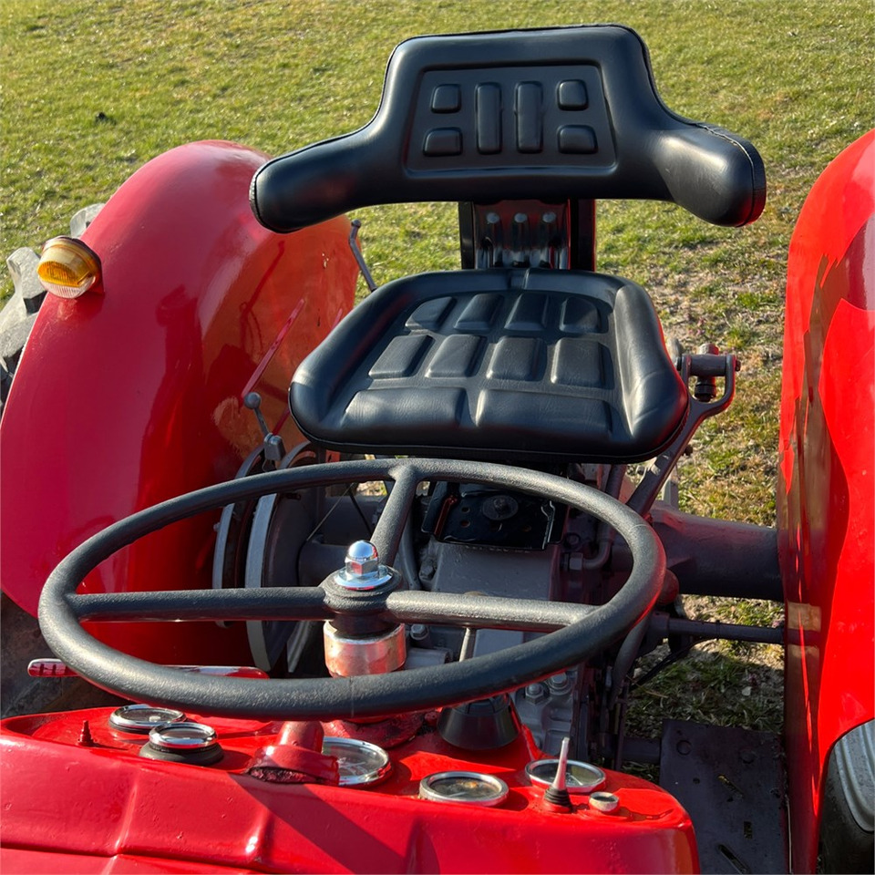 Traktor Massey Ferguson 135 Diesel: gambar 17