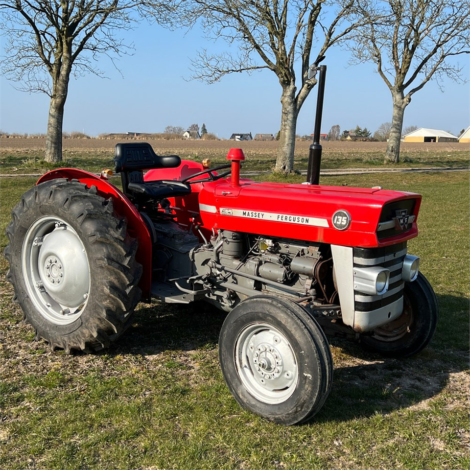 Traktor Massey Ferguson 135 Diesel: gambar 14