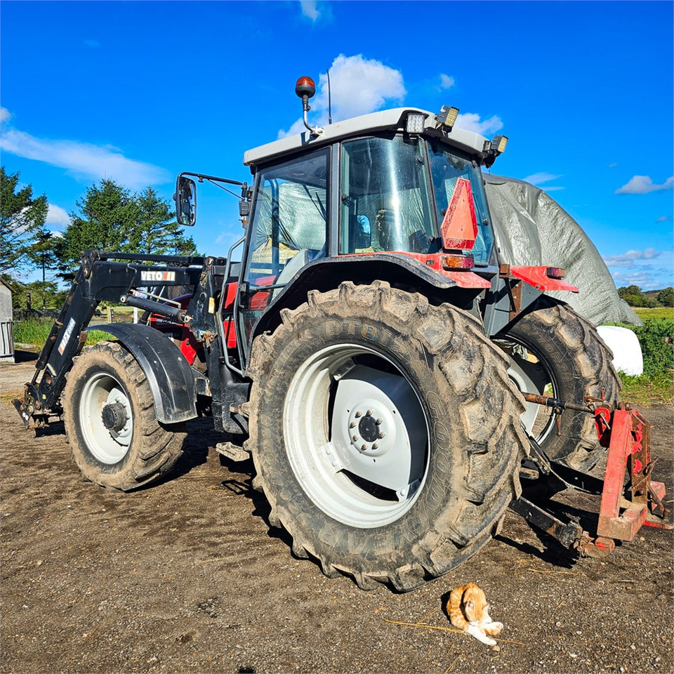 Massey Ferguson 4270 - Traktor: gambar 3 Massey Ferguson 4270 - Traktor: gambar 3