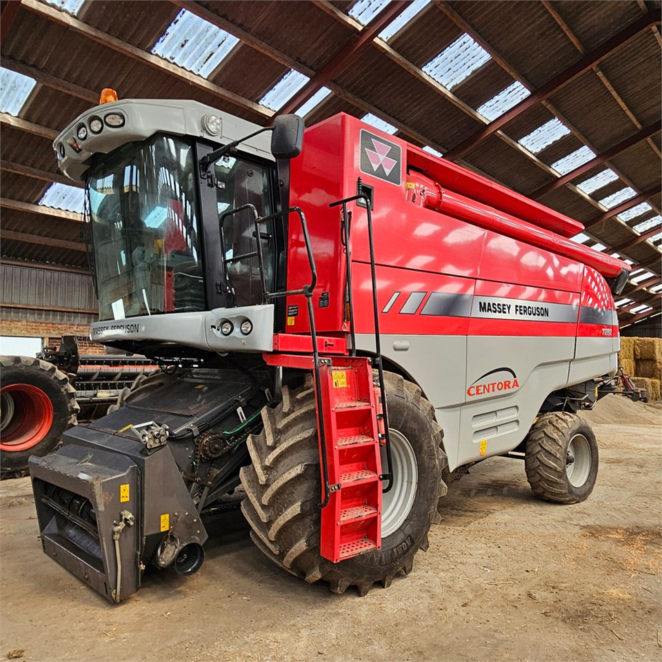 Massey Ferguson Centora 7282 - Mesin pemanen: gambar 2 Massey Ferguson Centora 7282 - Mesin pemanen: gambar 2
