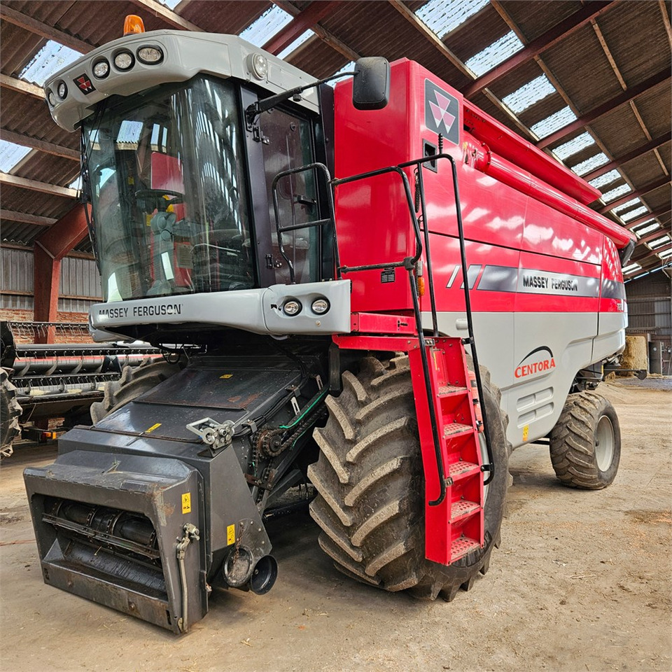 Massey Ferguson Centora 7282 - Mesin pemanen: gambar 3 Massey Ferguson Centora 7282 - Mesin pemanen: gambar 3