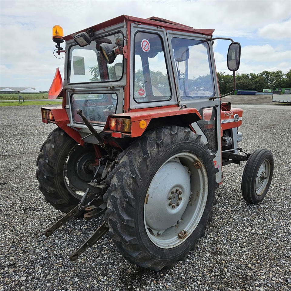 Massey Ferguson MF135 - Traktor: gambar 3 Massey Ferguson MF135 - Traktor: gambar 3