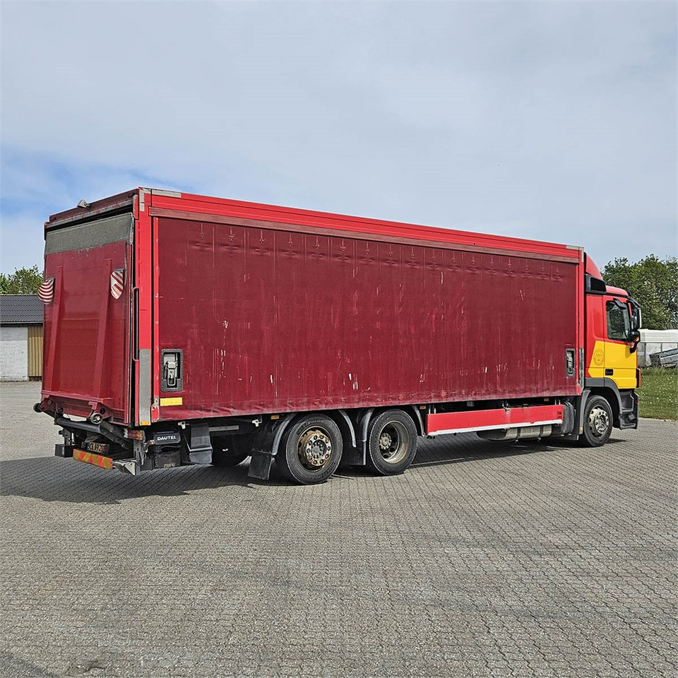 Mercedes Actros 2541 - Truk box: gambar 5 Mercedes Actros 2541 - Truk box: gambar 5