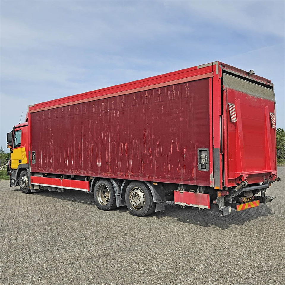 Mercedes Actros 2541 - Truk box: gambar 3 Mercedes Actros 2541 - Truk box: gambar 3