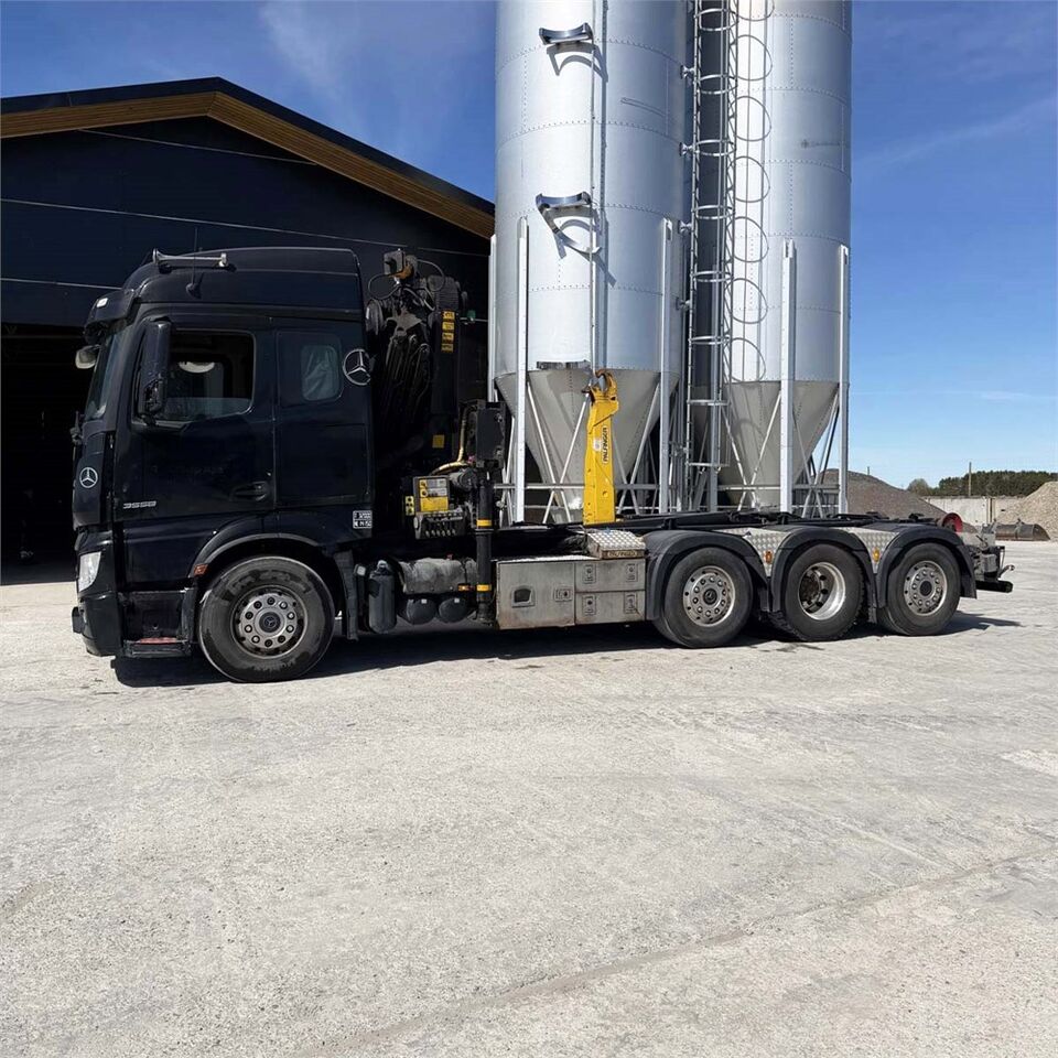 Mercedes Actros 3258 L 8X2/6 - Hook lift, Truk derek: gambar 2 Mercedes Actros 3258 L 8X2/6 - Hook lift, Truk derek: gambar 2