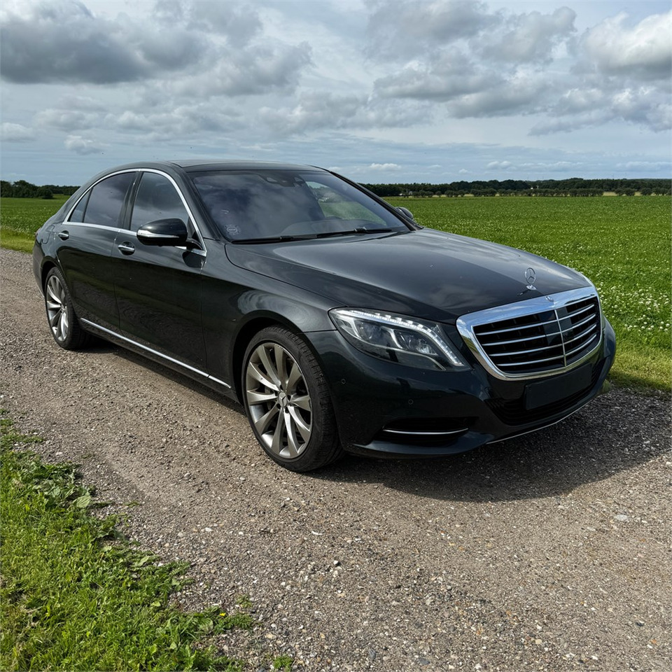 Mercedes S 500 4matic 4,6 - Mobil sedan: gambar 5 Mercedes S 500 4matic 4,6 - Mobil sedan: gambar 5
