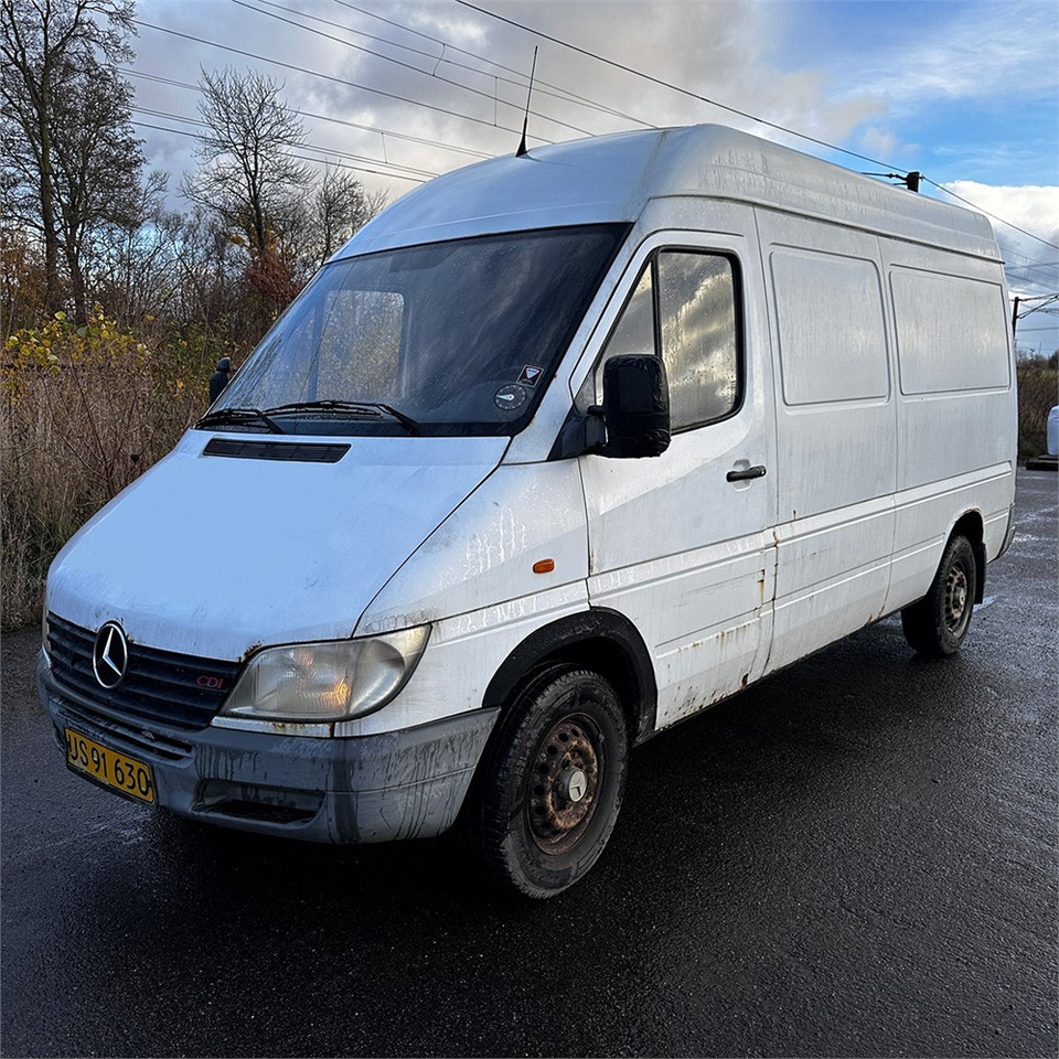 Mercedes SPRINTER 316 CDI-35 - Van panel: gambar 3 Mercedes SPRINTER 316 CDI-35 - Van panel: gambar 3