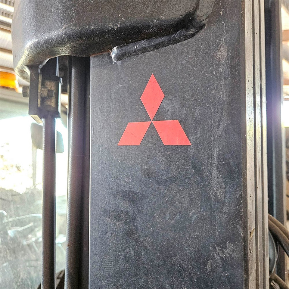 Forklift Mitsubishi FG35N: gambar 26