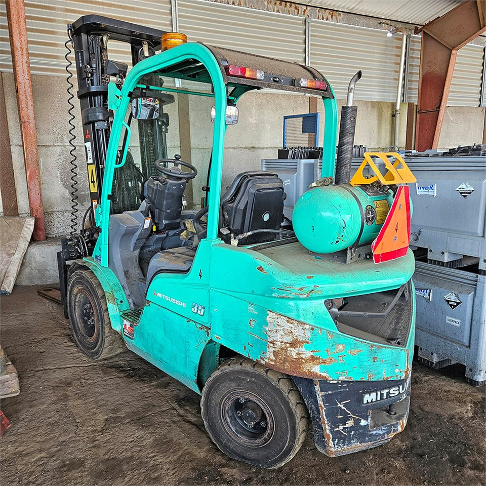 Mitsubishi FG35N - Forklift: gambar 3 Mitsubishi FG35N - Forklift: gambar 3