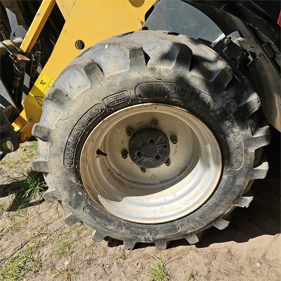 Skid steer Mustang AL406: gambar 35