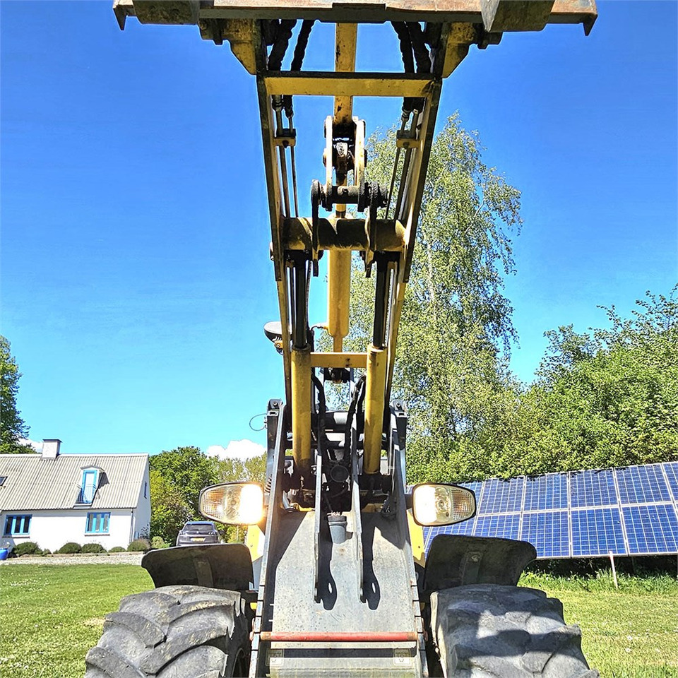 Skid steer Mustang AL406: gambar 21