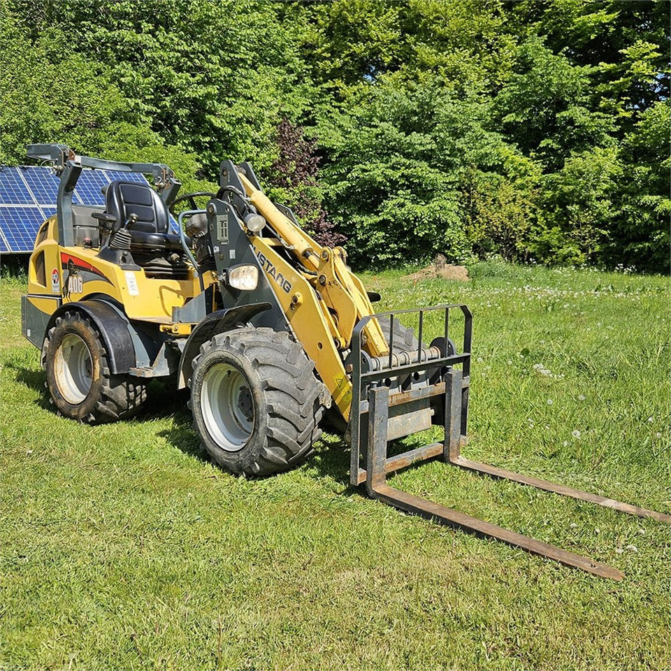 Mustang AL406 - Skid steer: gambar 5 Mustang AL406 - Skid steer: gambar 5