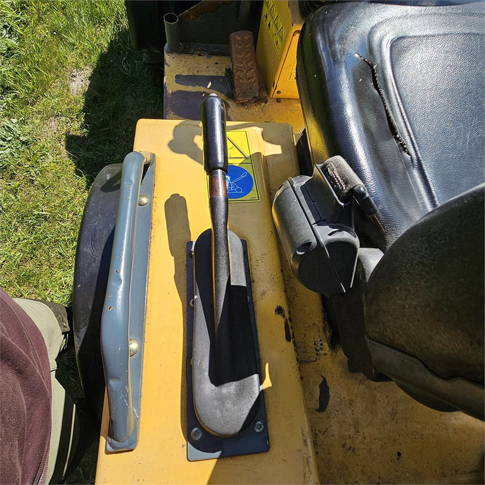 Skid steer Mustang AL406: gambar 13