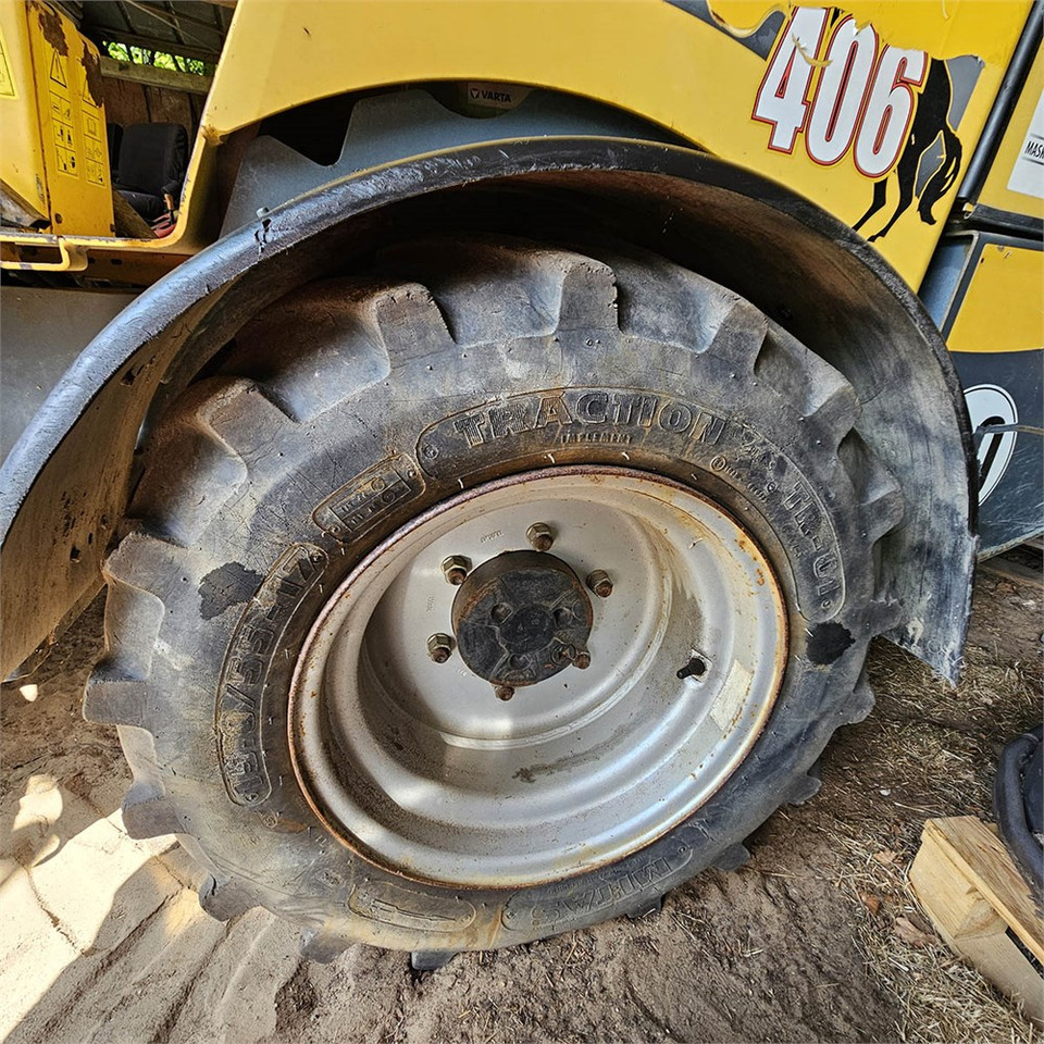 Skid steer Mustang AL406: gambar 36