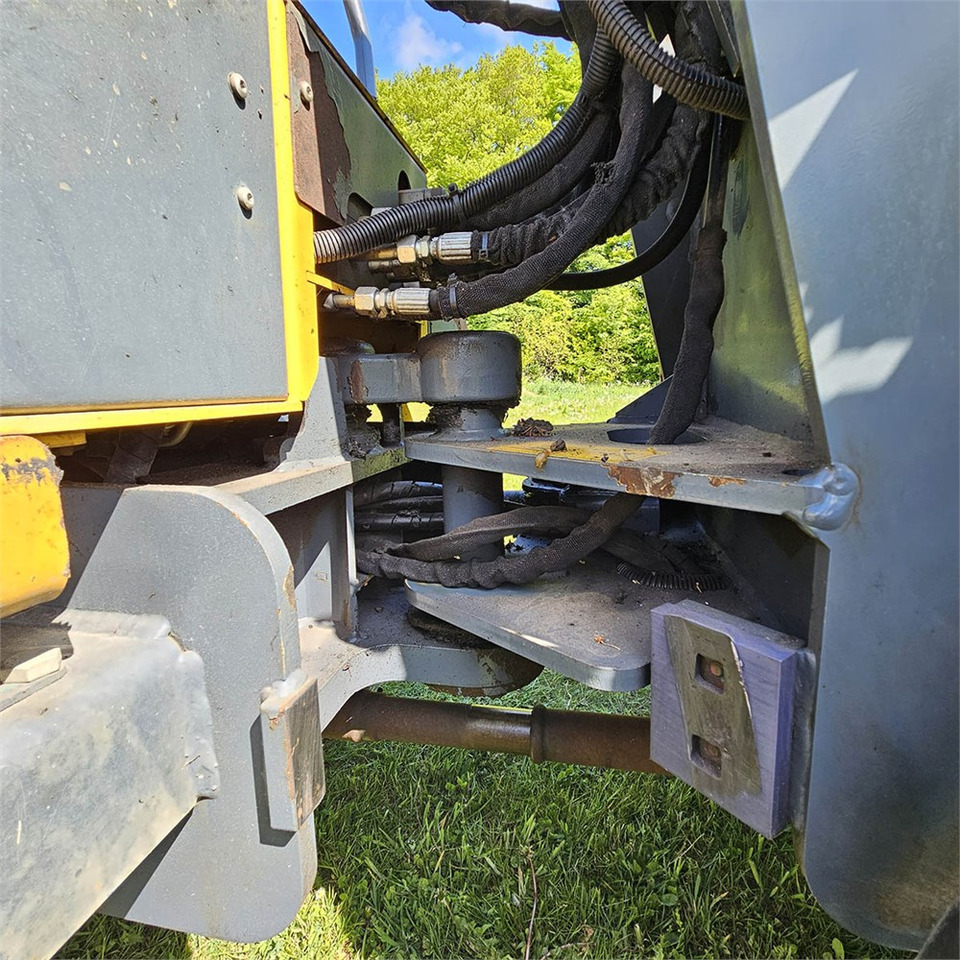 Skid steer Mustang AL406: gambar 30