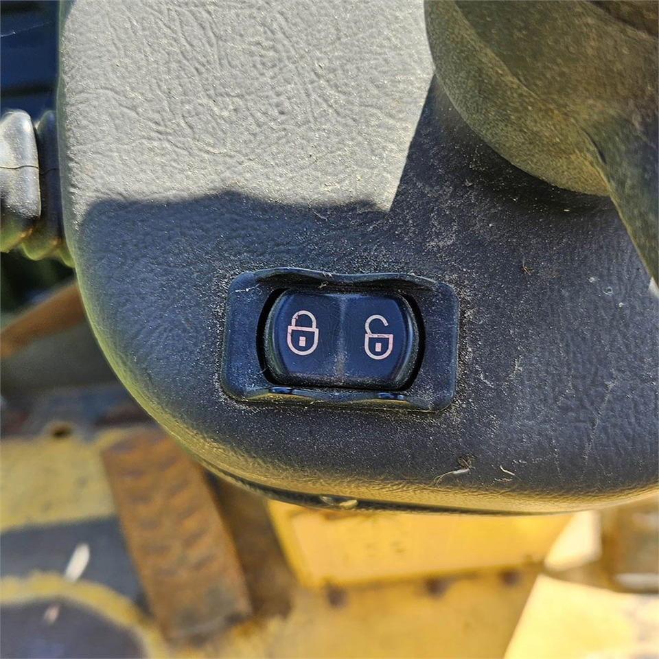 Skid steer Mustang AL406: gambar 17