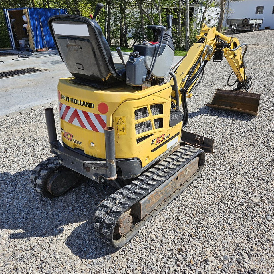 New Holland E10 SR - Ekskavator mini: gambar 3 New Holland E10 SR - Ekskavator mini: gambar 3