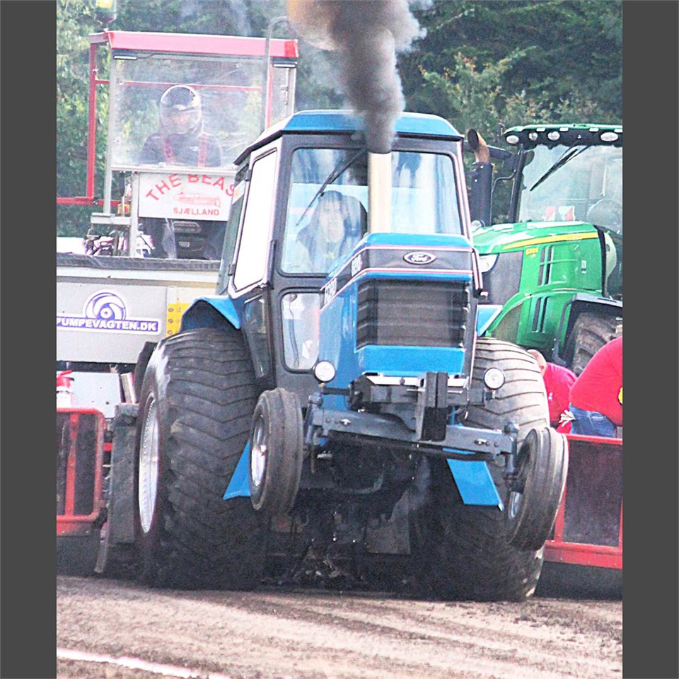 New Holland Feldborg El Diablo - Traktor: gambar 2 New Holland Feldborg El Diablo - Traktor: gambar 2