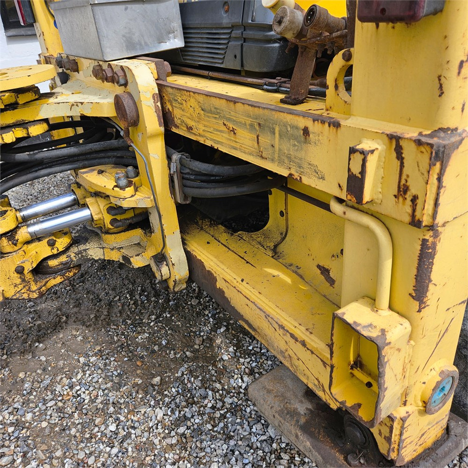Backhoe loader New Holland LB115-4PS: gambar 48