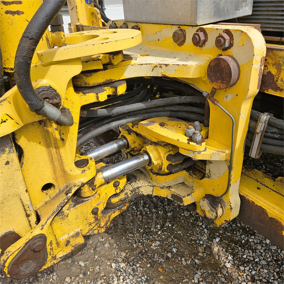 Backhoe loader New Holland LB115-4PS: gambar 46