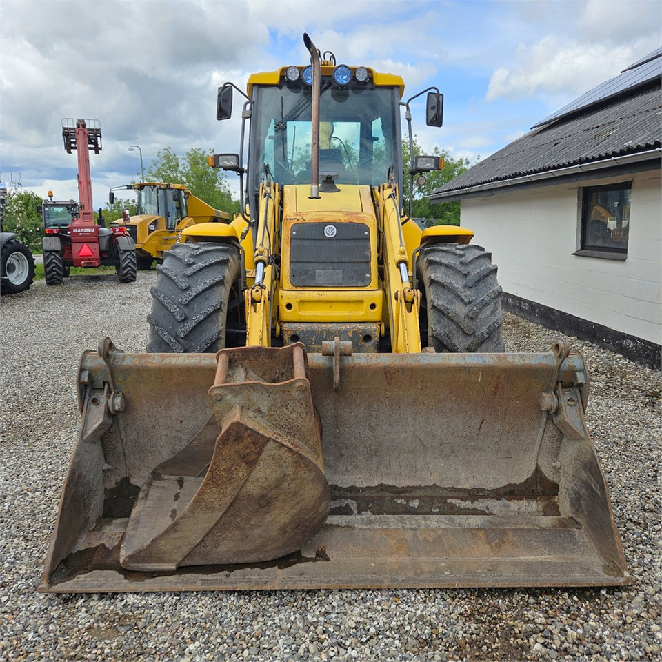 Backhoe loader New Holland LB115-4PS: gambar 8
