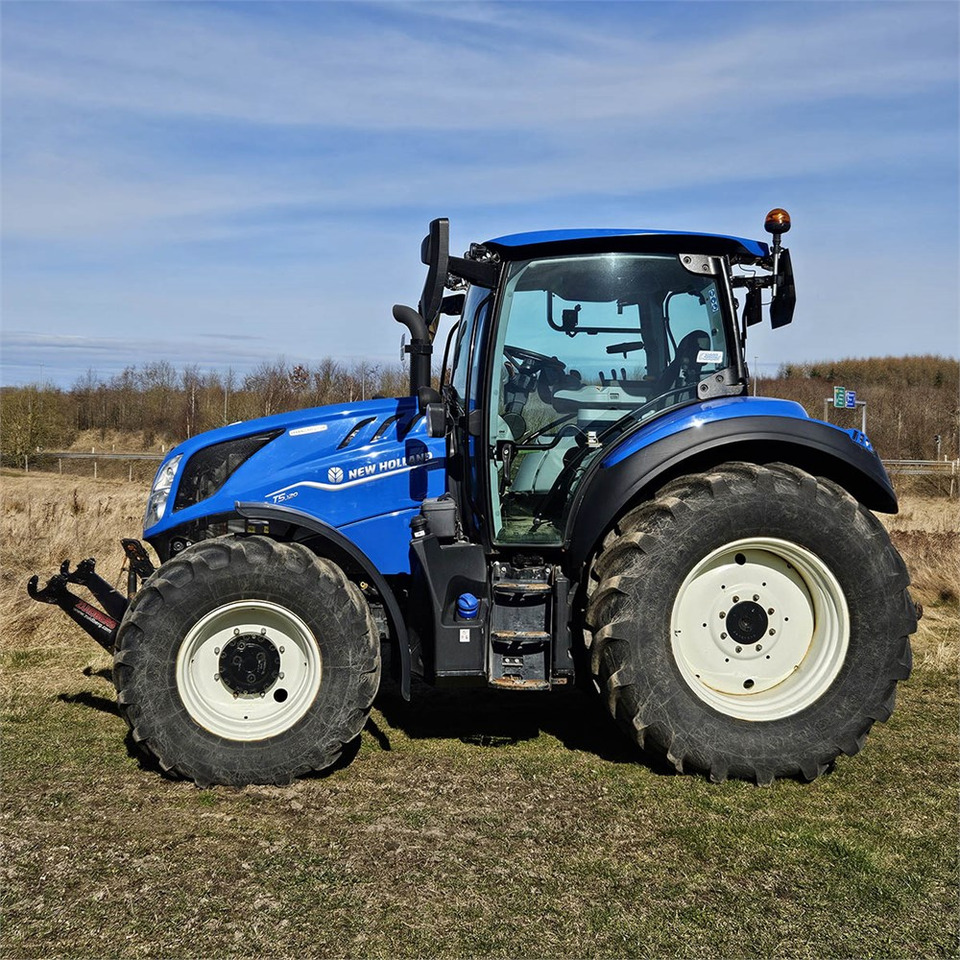 New Holland T5.120 DC - Traktor: gambar 4 New Holland T5.120 DC - Traktor: gambar 4