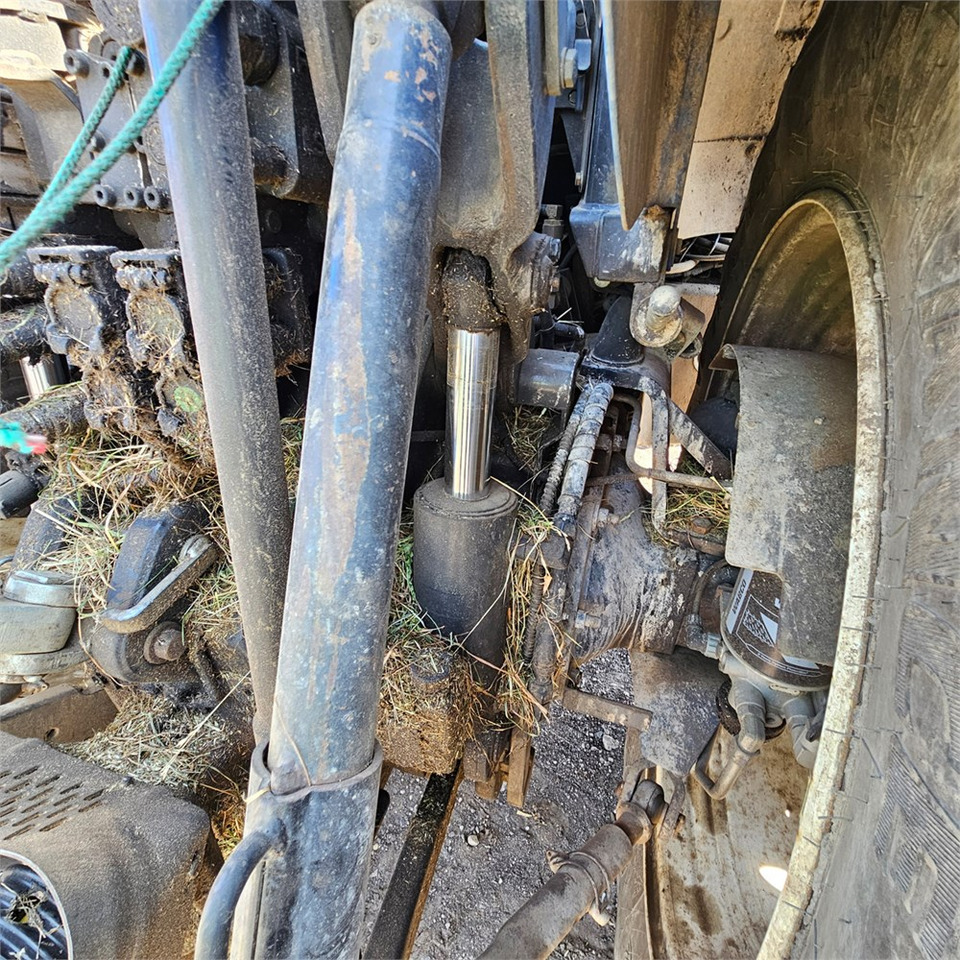 Leasing New Holland T7.235 Power Command New Holland T7.235 Power Command: gambar 39