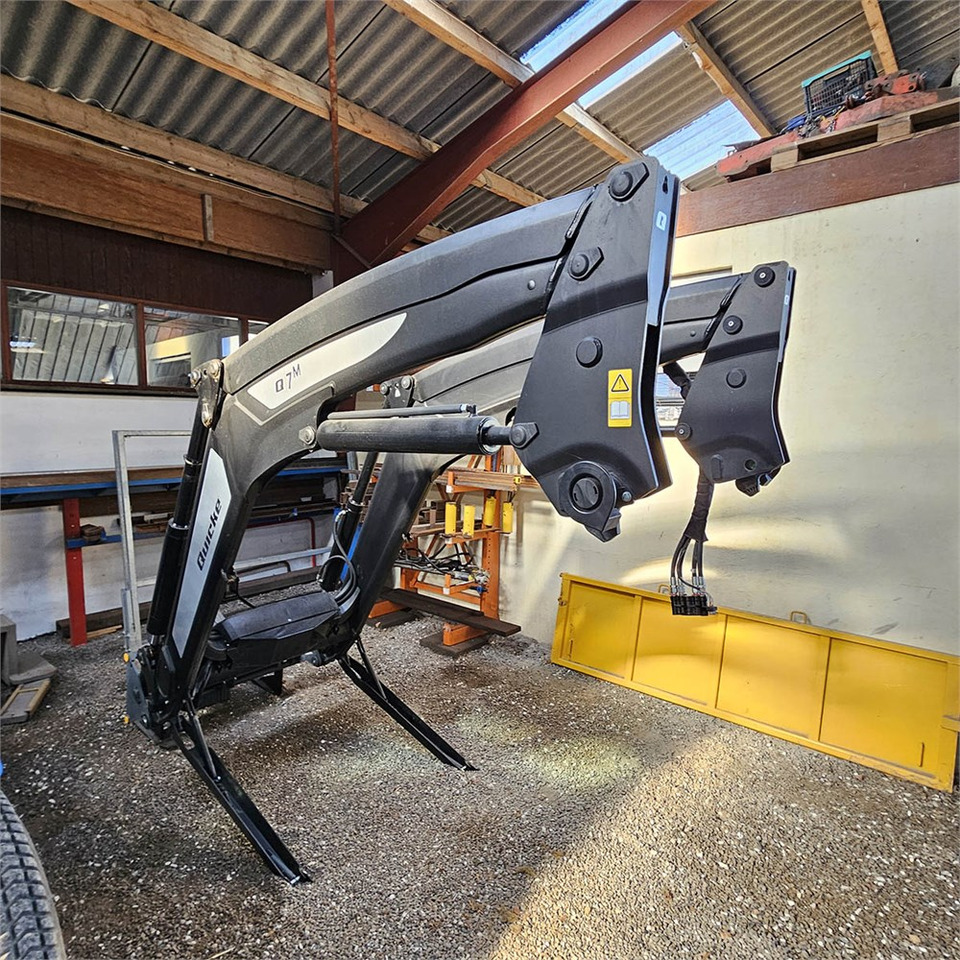 New Holland T7.270 - Traktor: gambar 5 New Holland T7.270 - Traktor: gambar 5