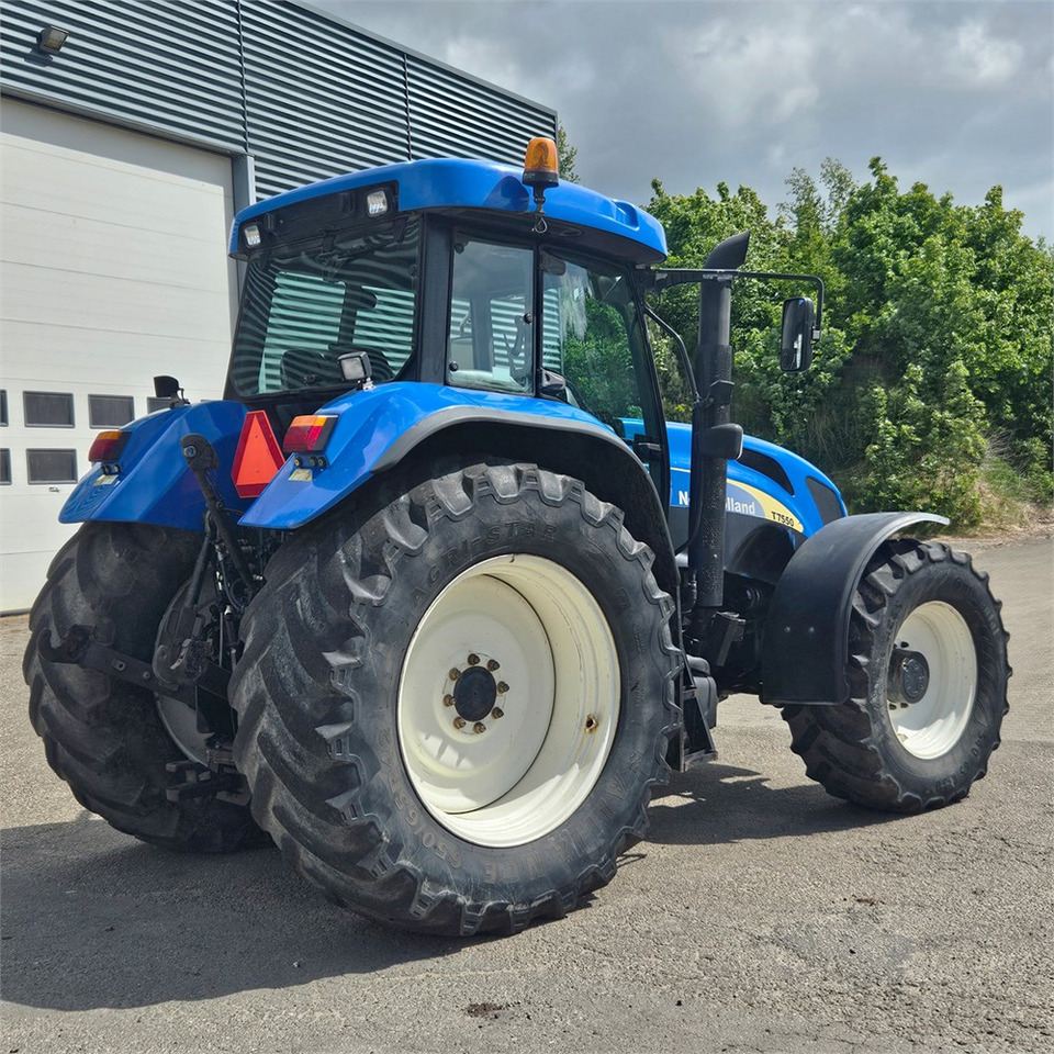 New Holland T7550 - Traktor: gambar 5 New Holland T7550 - Traktor: gambar 5