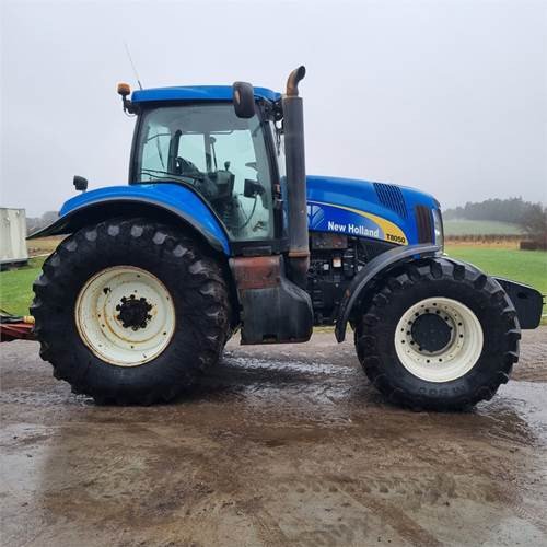 New Holland T8050 Class 5 - Traktor: gambar 2 New Holland T8050 Class 5 - Traktor: gambar 2