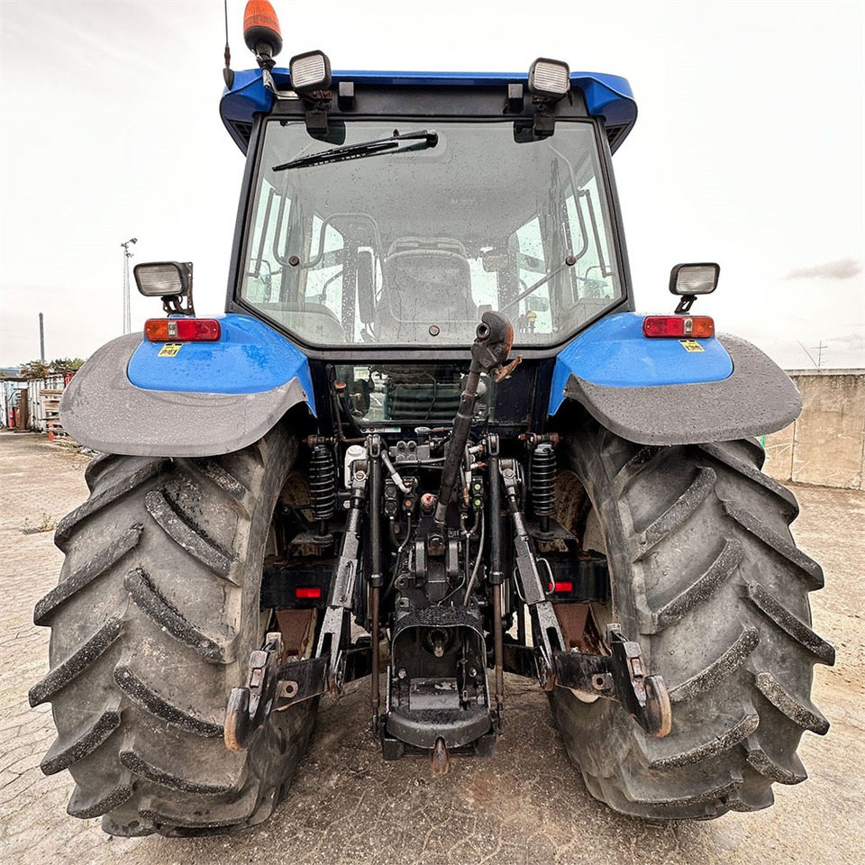 New Holland TM140 - Traktor: gambar 5 New Holland TM140 - Traktor: gambar 5