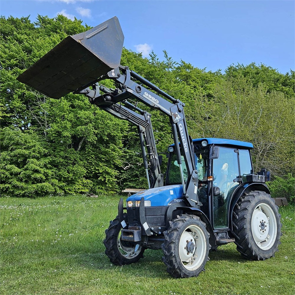 New Holland TN55D - Traktor: gambar 5 New Holland TN55D - Traktor: gambar 5