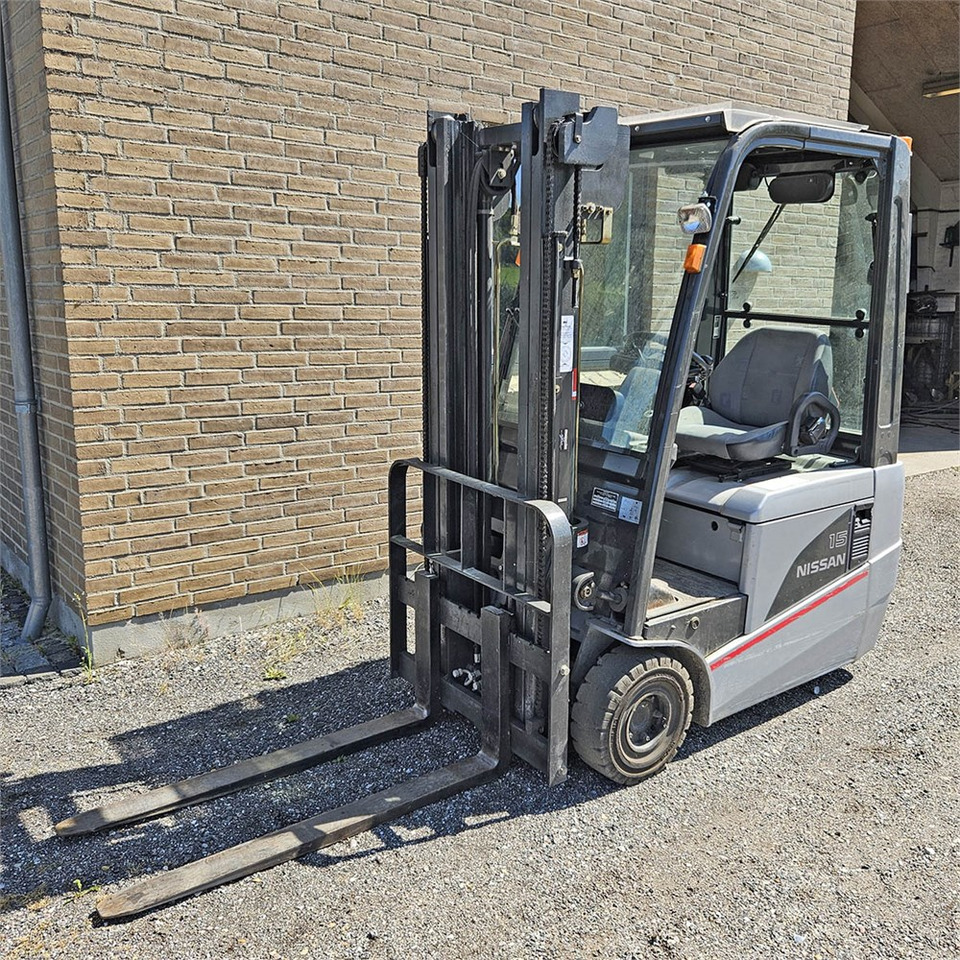 Nissan 1N1L150 - Forklift: gambar 2 Nissan 1N1L150 - Forklift: gambar 2