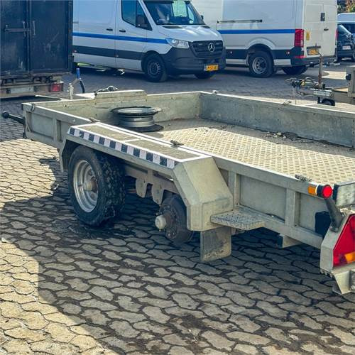 Nugent P3718 - Trailer mobil: gambar 5 Nugent P3718 - Trailer mobil: gambar 5