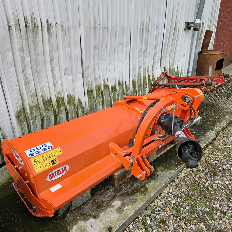 Ortolan T30 - Mesin pemotong chopper: gambar 3 Ortolan T30 - Mesin pemotong chopper: gambar 3
