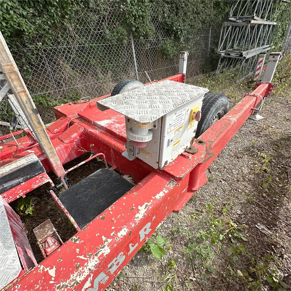 Platform pengangkat Scanclimber Chassis: gambar 19