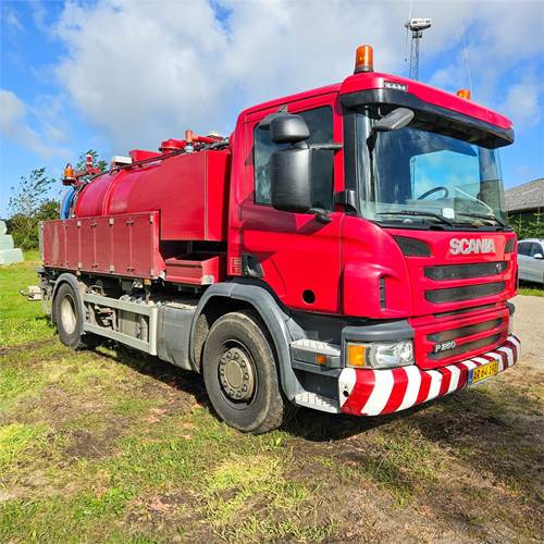 Scania P250 - Truk vakum: gambar 5 Scania P250 - Truk vakum: gambar 5