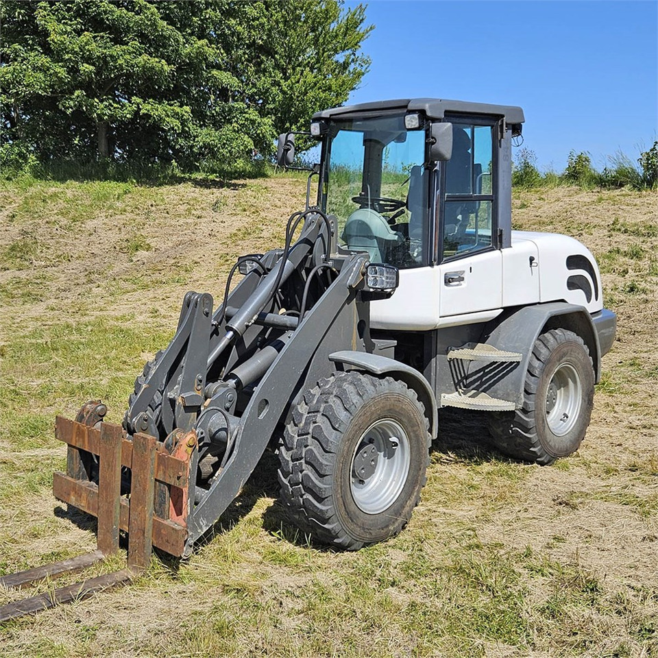Schaeff-Terex SKL 844 - Wheel loader: gambar 1 Schaeff-Terex SKL 844 - Wheel loader: gambar 1