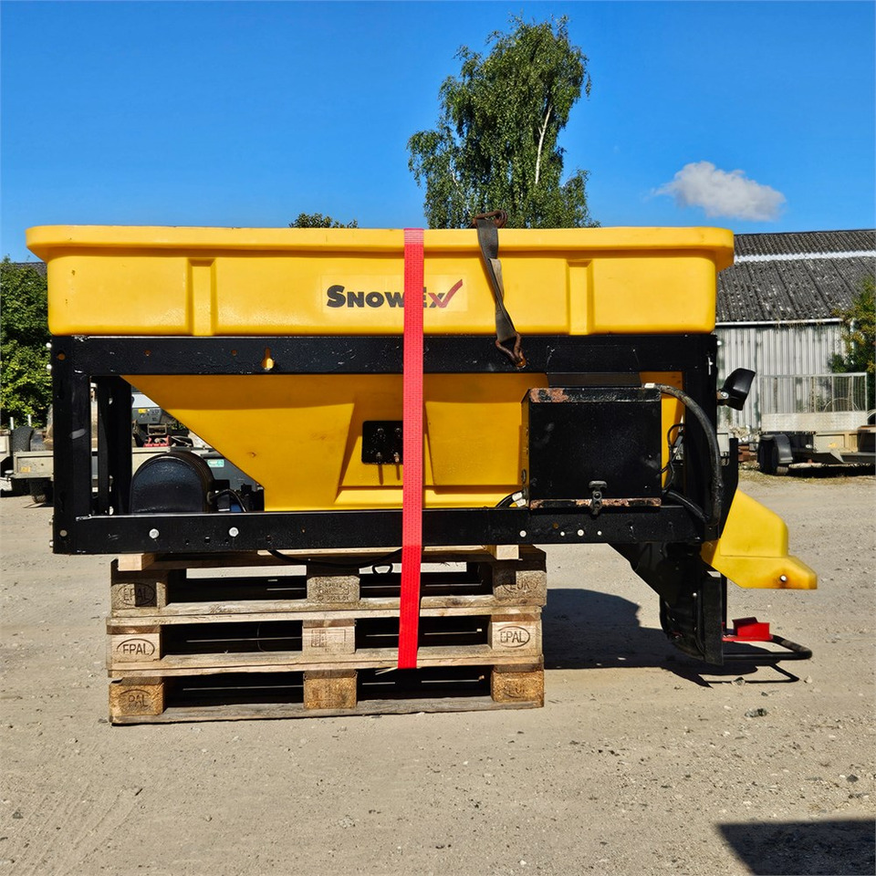 SnowEX V-Maxx 8500 - Penyebar pasir/ Garam: gambar 4 SnowEX V-Maxx 8500 - Penyebar pasir/ Garam: gambar 4