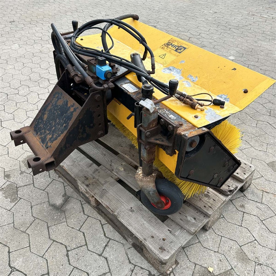 Stenballe HF 1300 LF - Sapu: gambar 3 Stenballe HF 1300 LF - Sapu: gambar 3