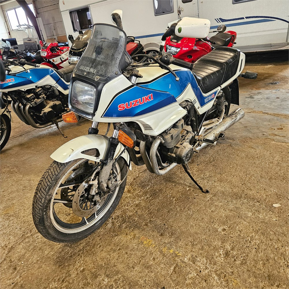 Sepeda motor Suzuki GSX 1100 ES: gambar 9