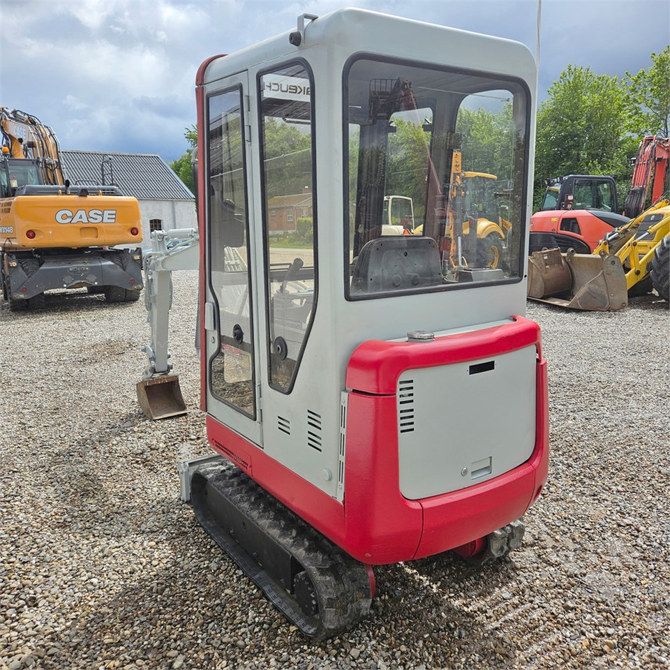 Takeuchi TB015 - Ekskavator mini: gambar 5 Takeuchi TB015 - Ekskavator mini: gambar 5