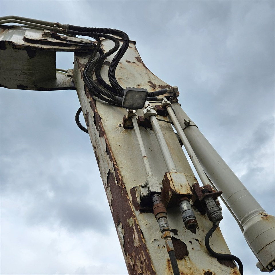 Ekskavator perayap Takeuchi TB1140: gambar 31